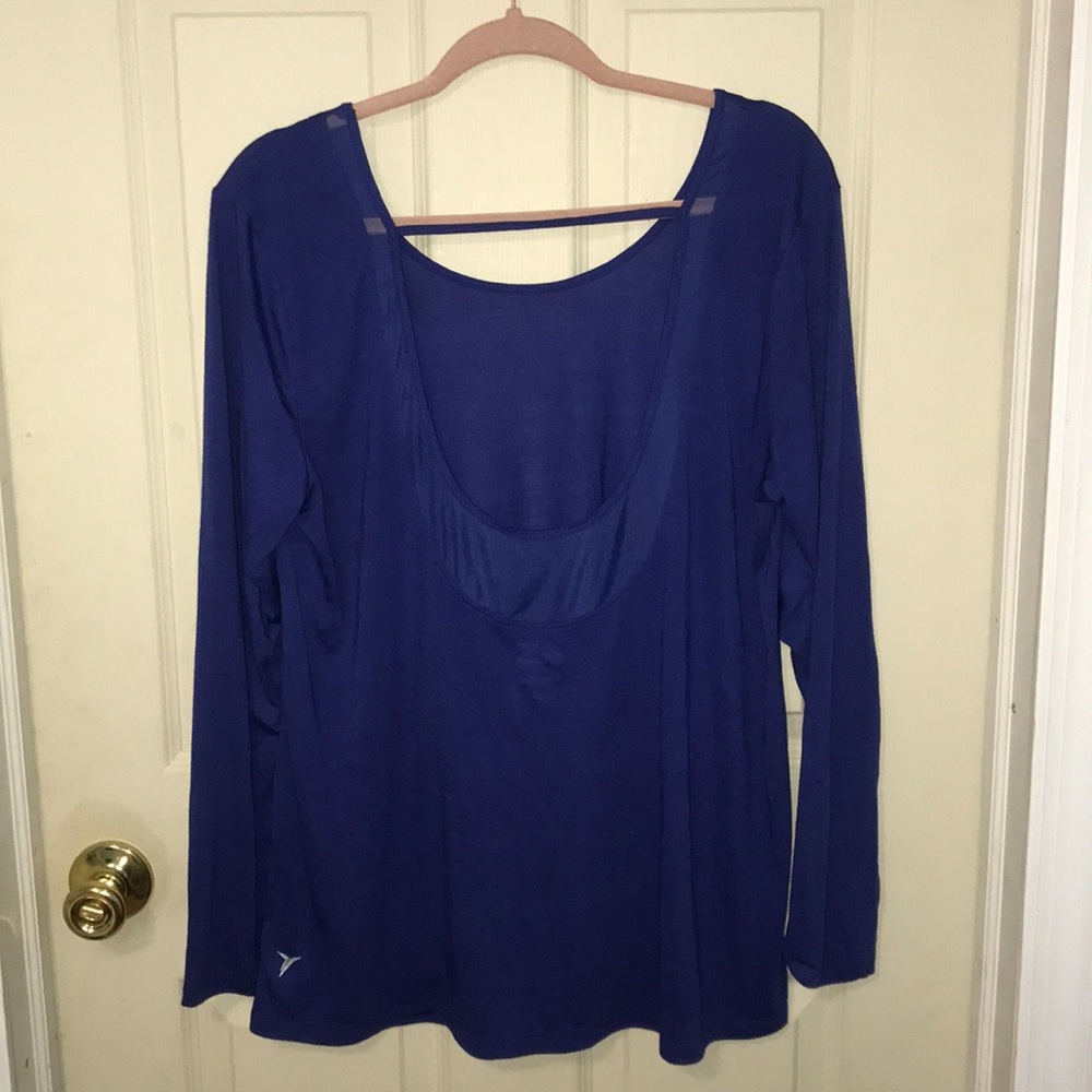 Old Navy - Active Line - open back blue longsleeve